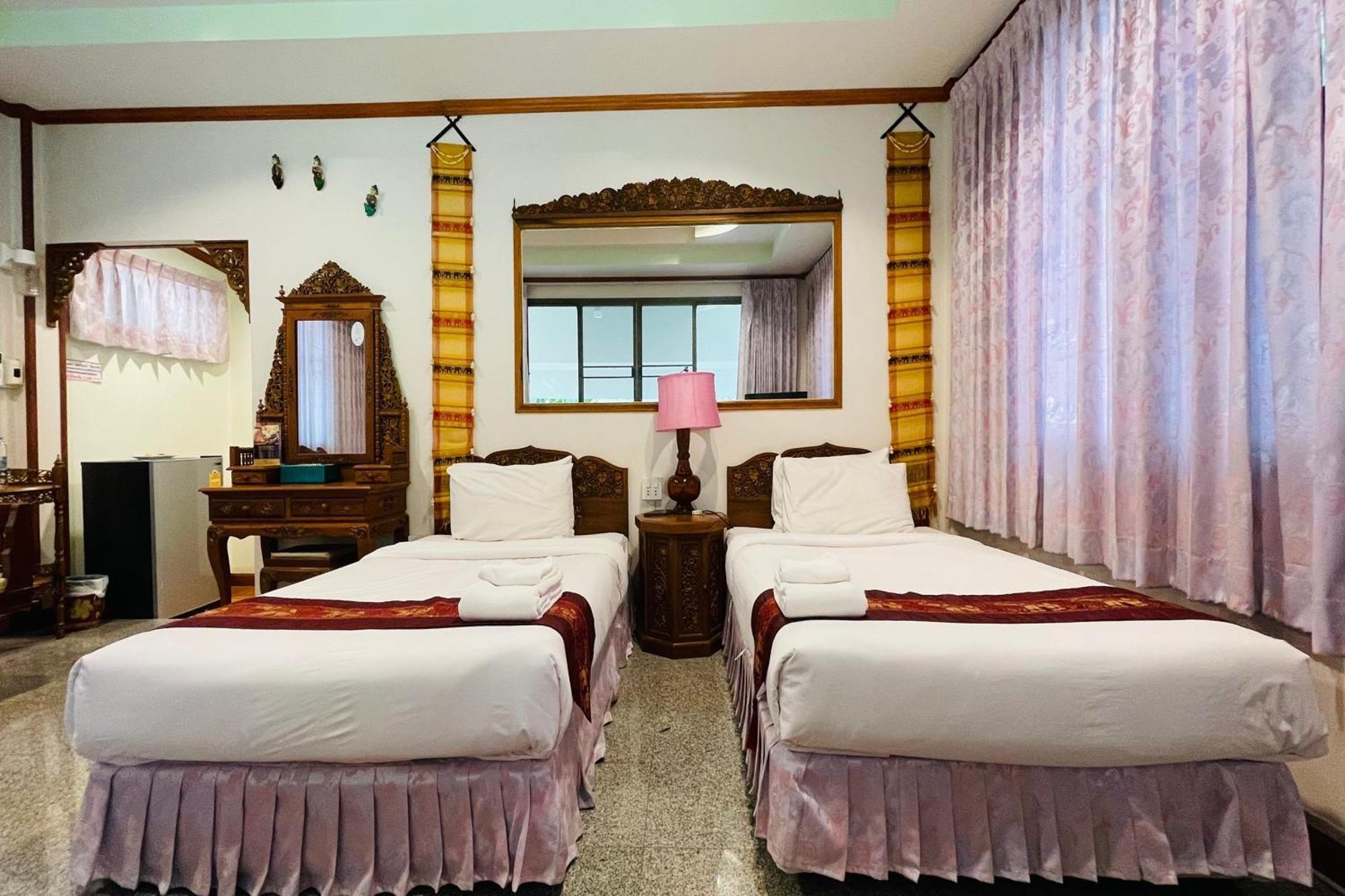 Baan Rim Kwai Paerimnam Resort กาญจนบุรี ภายนอก รูปภาพ