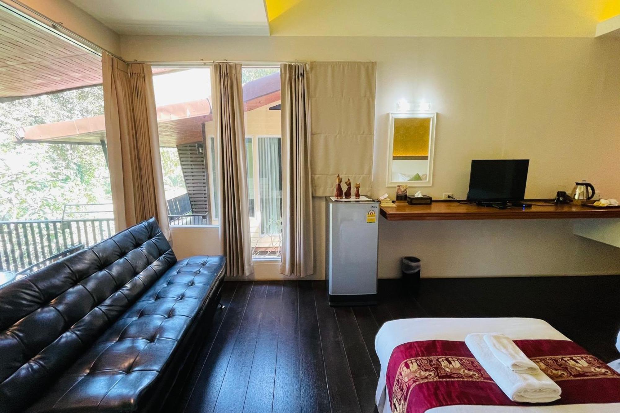 Baan Rim Kwai Paerimnam Resort กาญจนบุรี ภายนอก รูปภาพ